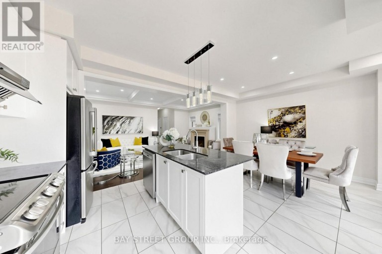 42 BAWDEN DRIVE, Richmond Hill, Ontario, L4S0H3
