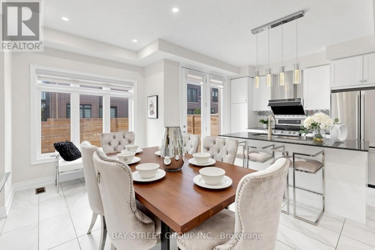 42 BAWDEN DRIVE, Richmond Hill, Ontario, L4S0H3