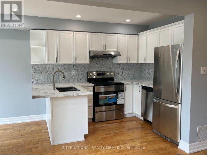 44 NATALE COURT, Bradford West Gwillimbury (Bradford), Ontario, L3Z3B1