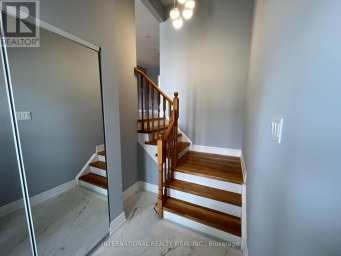 44 NATALE COURT Bradford West Gwillimbury (Bradford) Ontario photo 5