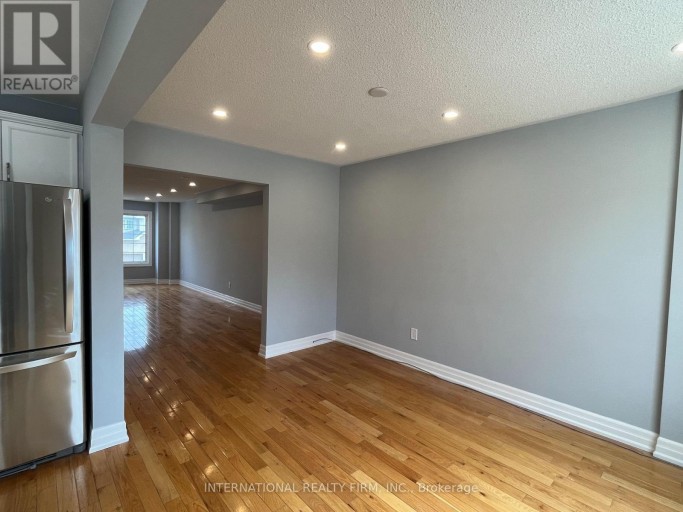 44 NATALE COURT, Bradford West Gwillimbury (Bradford), Ontario, L3Z3B1