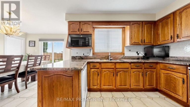 261 MORNING STAR DRIVE, Vaughan (West Woodbridge), Ontario, L4L6H4