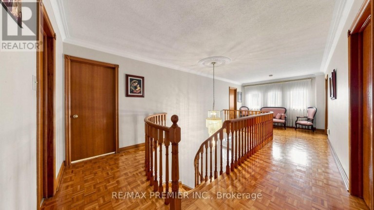 261 MORNING STAR DRIVE, Vaughan (West Woodbridge), Ontario, L4L6H4