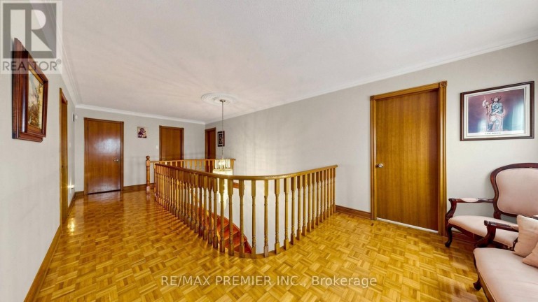 261 MORNING STAR DRIVE, Vaughan (West Woodbridge), Ontario, L4L6H4