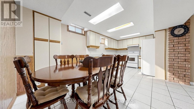 261 MORNING STAR DRIVE, Vaughan (West Woodbridge), Ontario, L4L6H4