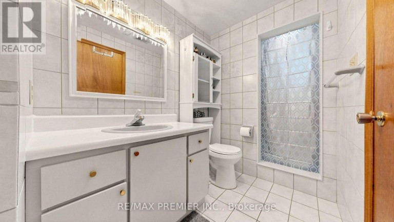 261 MORNING STAR DRIVE, Vaughan (West Woodbridge), Ontario, L4L6H4