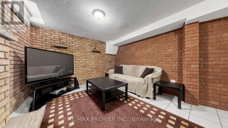 261 MORNING STAR DRIVE, Vaughan (West Woodbridge), Ontario, L4L6H4