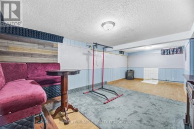 413 TERRY DRIVE Newmarket (Central Newmarket) Ontario photo 34