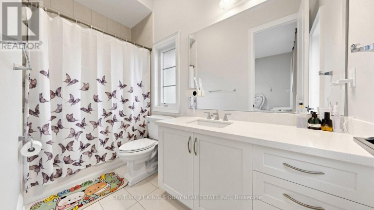3 SIR HENRY COURT, King (King City), Ontario, L7B0P5