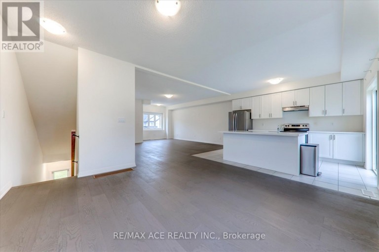 2 LAHEY CRESCENT, Penetanguishene, Ontario, L9M0W1