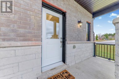 2 LAHEY CRESCENT Penetanguishene Ontario photo 7