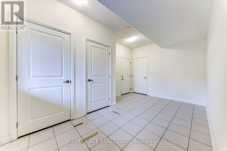 2 LAHEY CRESCENT, Penetanguishene, Ontario, L9M0W1
