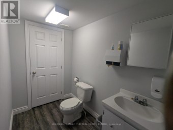 UPPER - A - 284 DUNLOP STREET W Barrie (400 North) Ontario photo 9