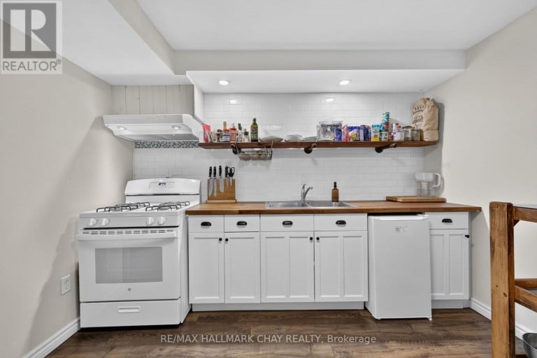 23 ALGONQUIN TRAIL, Oro-Medonte (Sugarbush), Ontario, L0K1E0