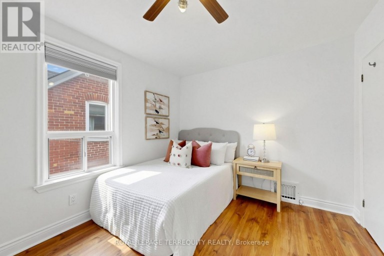 UPPER - 150 OSLER STREET, Toronto (Weston-Pellam Park), Ontario, M6N2Y8