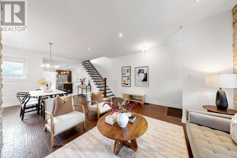 UPPER - 150 OSLER STREET, Toronto (Weston-Pellam Park), Ontario, M6N2Y8