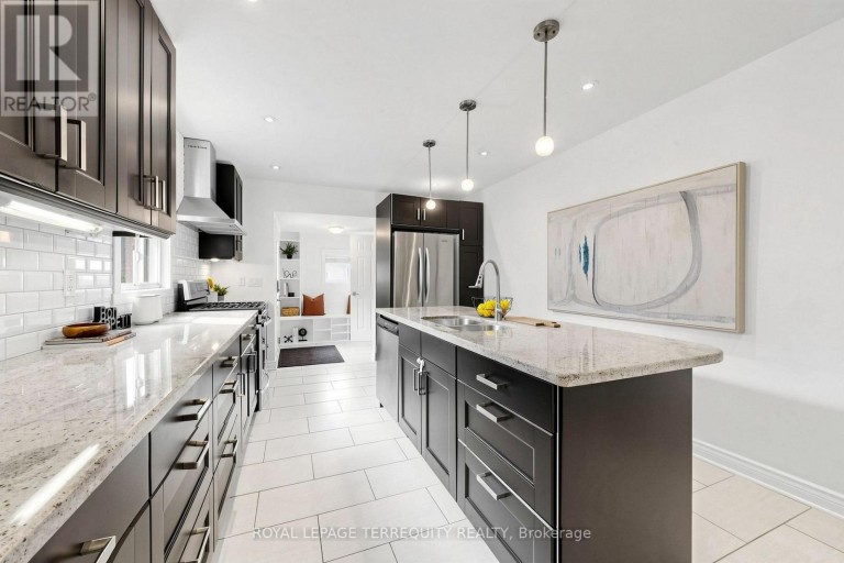 UPPER - 150 OSLER STREET, Toronto (Weston-Pellam Park), Ontario, M6N2Y8