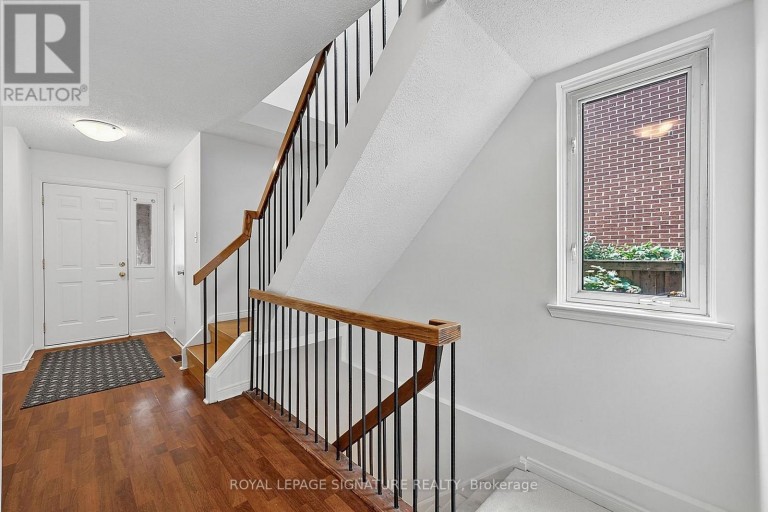 5950 CHIDHAM CRESCENT, Mississauga (Meadowvale), Ontario, L5N2R9
