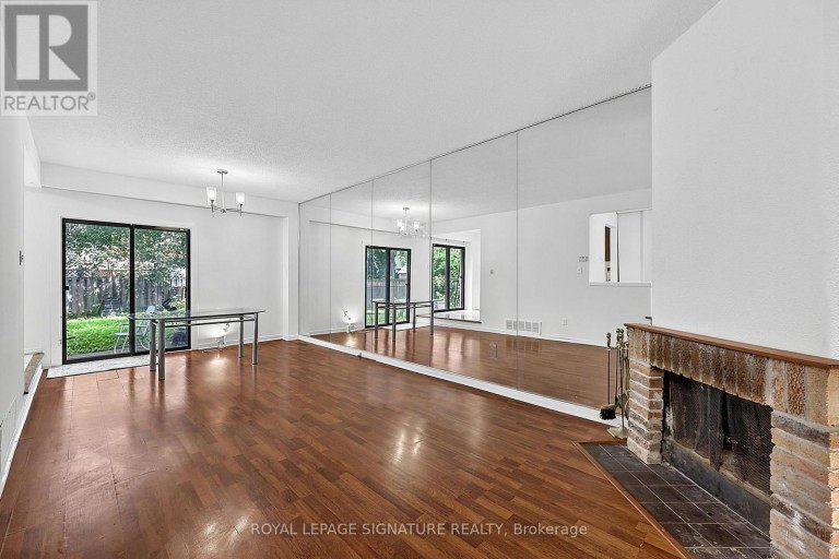 5950 CHIDHAM CRESCENT, Mississauga (Meadowvale), Ontario, L5N2R9