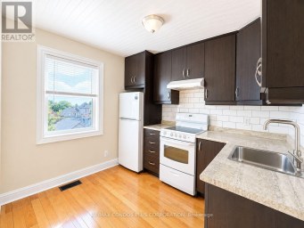 UPPER FLOOR - 60 KANE AVENUE Toronto (Keelesdale-Eglinton West) Ontario photo 5