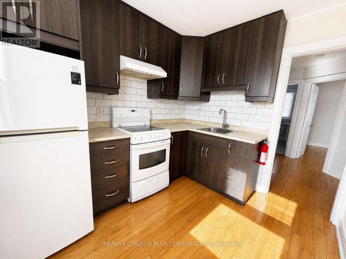 UPPER FLOOR - 60 KANE AVENUE, Toronto (Keelesdale-Eglinton West), Ontario, M6M3M7