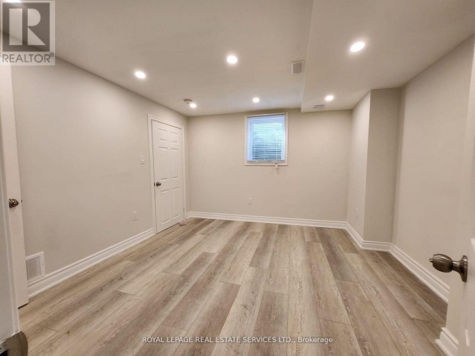 1447 SANTA ROSA COURT, Mississauga (East Credit), Ontario, L5V1H7