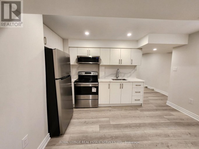 1447 SANTA ROSA COURT, Mississauga (East Credit), Ontario, L5V1H7