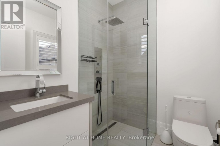 1410 STANBURY ROAD, Oakville (WO West), Ontario, L6L2J6