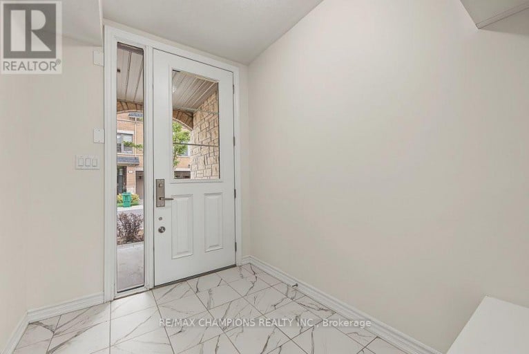 4 ARCOLA STREET, Brampton (Goreway Drive Corridor), Ontario, L6P4N6