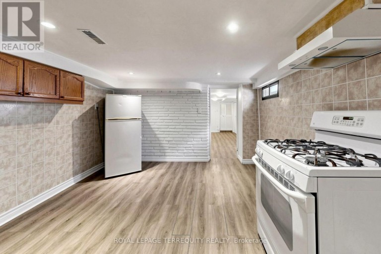 BSMT - 150 OSLER STREET, Toronto (Weston-Pellam Park), Ontario, M6N2Y8