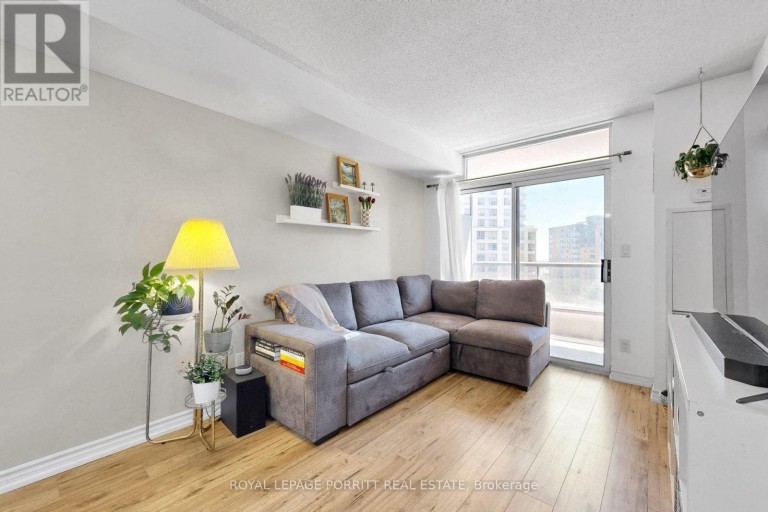 927 - 3888 DUKE OF YORK BOULEVARD, Mississauga (City Centre), Ontario, L5A4P5