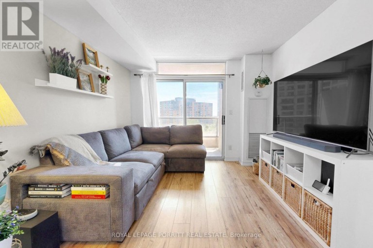 927 - 3888 DUKE OF YORK BOULEVARD, Mississauga (City Centre), Ontario, L5A4P5