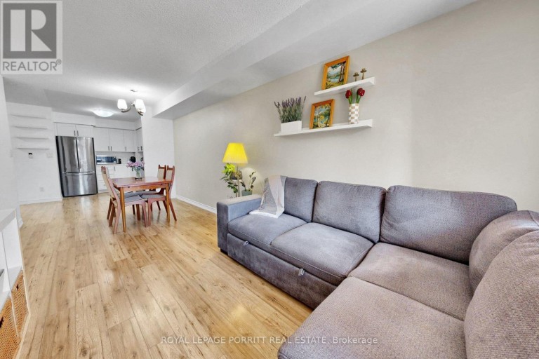 927 - 3888 DUKE OF YORK BOULEVARD, Mississauga (City Centre), Ontario, L5A4P5