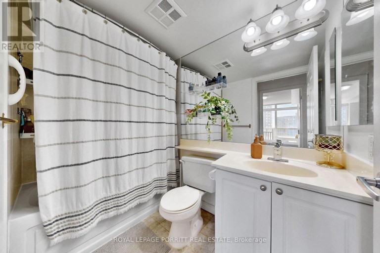 927 - 3888 DUKE OF YORK BOULEVARD, Mississauga (City Centre), Ontario, L5A4P5