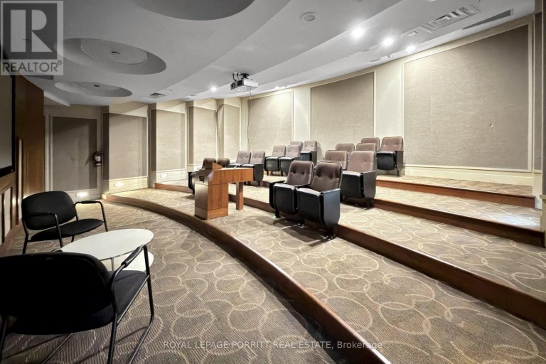 927 - 3888 DUKE OF YORK BOULEVARD, Mississauga (City Centre), Ontario, L5A4P5