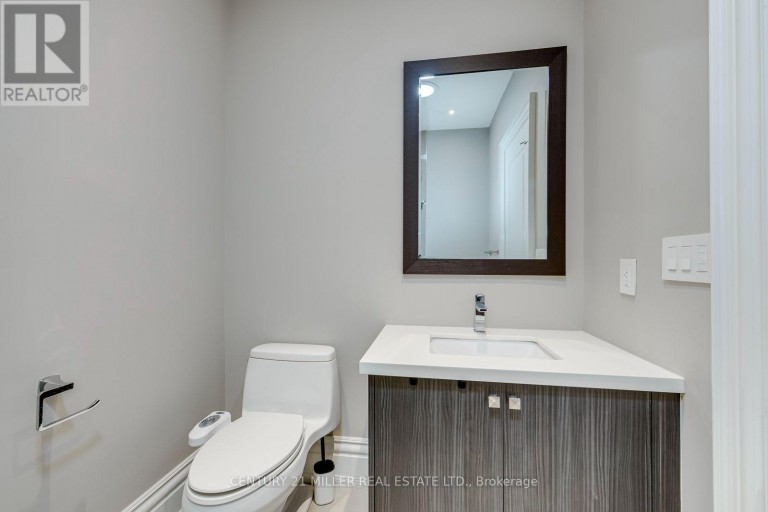 1399 WILLOWDOWN ROAD, Oakville (SW Southwest), Ontario, L6L1X2