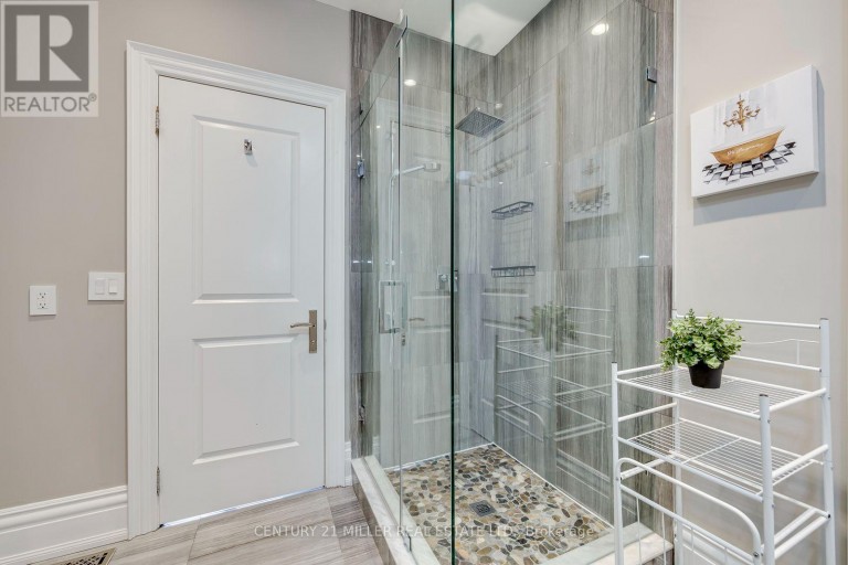 1399 WILLOWDOWN ROAD, Oakville (SW Southwest), Ontario, L6L1X2