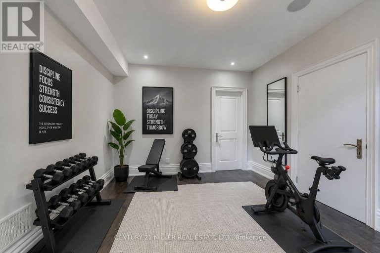 1399 WILLOWDOWN ROAD, Oakville (SW Southwest), Ontario, L6L1X2