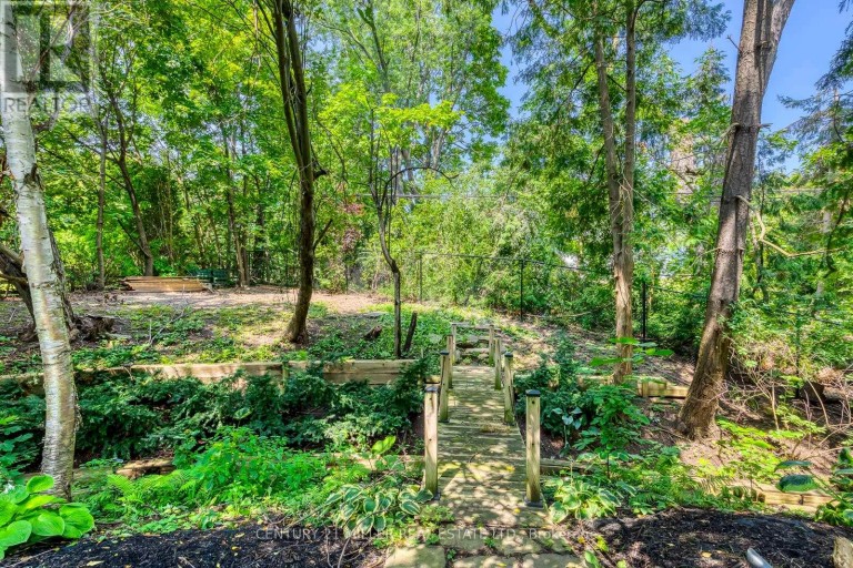 1399 WILLOWDOWN ROAD, Oakville (SW Southwest), Ontario, L6L1X2