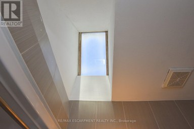 56 BARONS AVENUE N Hamilton (Homeside) Ontario photo 23