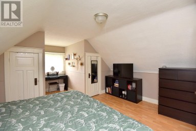 56 BARONS AVENUE N Hamilton (Homeside) Ontario photo 26
