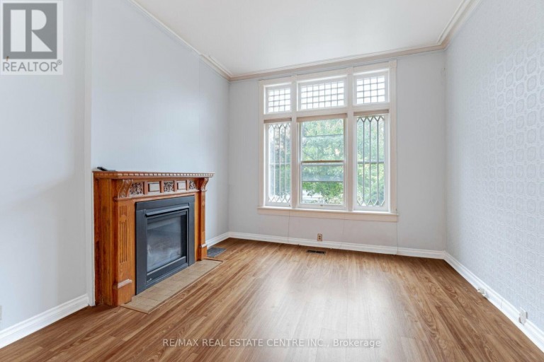LOWER - 267 ABERDEEN AVENUE, Hamilton (Kirkendall), Ontario, L8P2R2