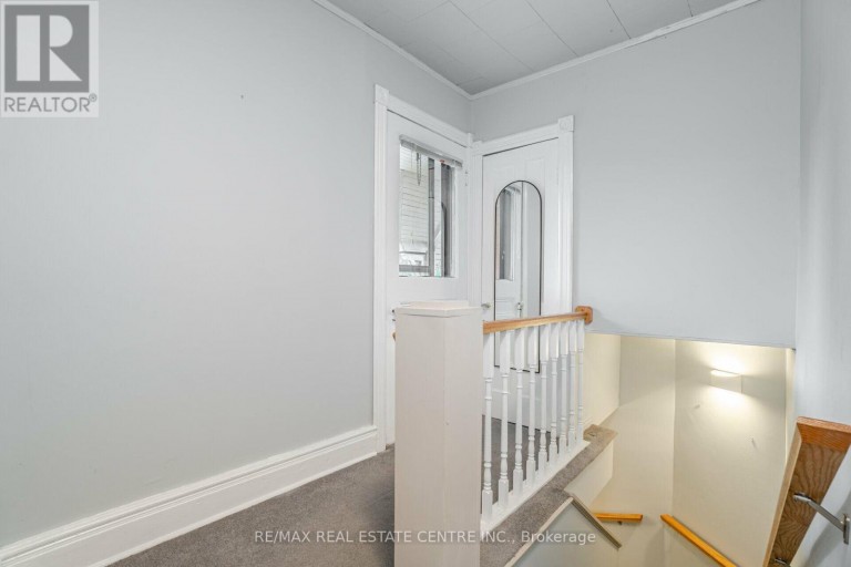 LOWER - 267 ABERDEEN AVENUE, Hamilton (Kirkendall), Ontario, L8P2R2
