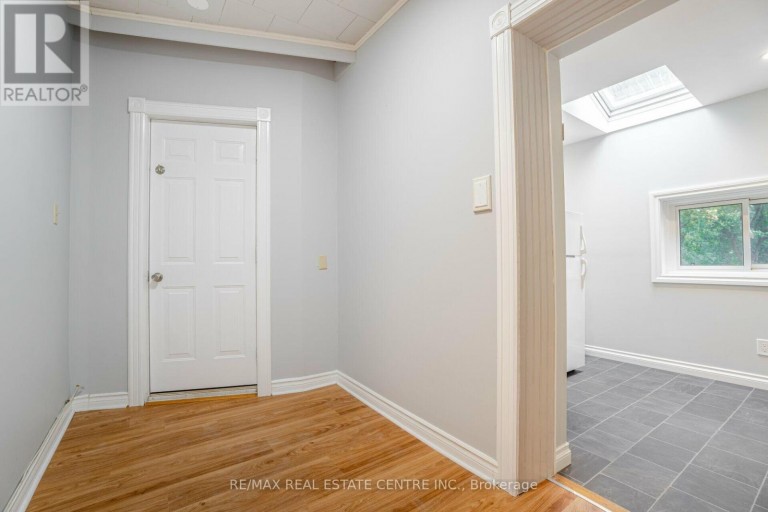 LOWER - 267 ABERDEEN AVENUE, Hamilton (Kirkendall), Ontario, L8P2R2