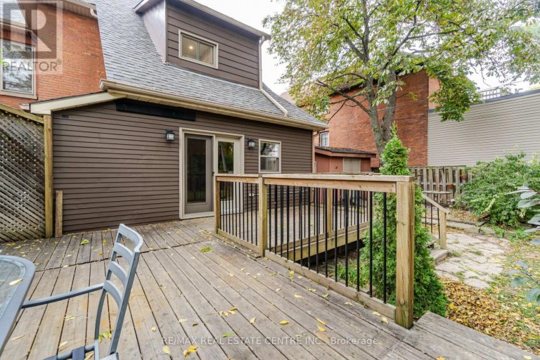 LOWER - 267 ABERDEEN AVENUE, Hamilton (Kirkendall), Ontario, L8P2R2