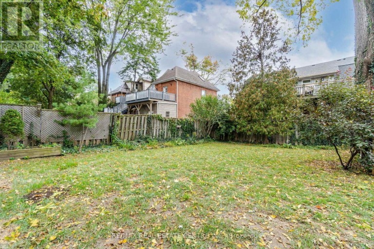 LOWER - 267 ABERDEEN AVENUE, Hamilton (Kirkendall), Ontario, L8P2R2