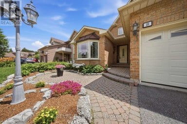 29 STRATTON CRESCENT Whitby (Rolling Acres) Ontario photo 2