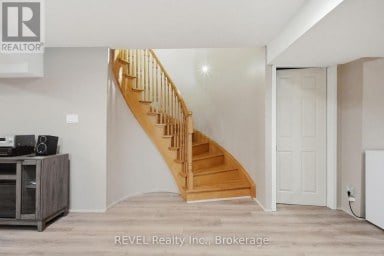 29 STRATTON CRESCENT Whitby (Rolling Acres) Ontario photo 31