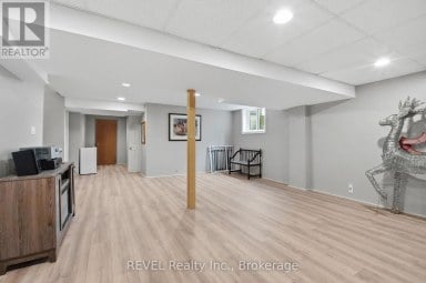 29 STRATTON CRESCENT Whitby (Rolling Acres) Ontario photo 35