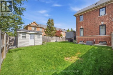110 KENNETH HOBBS AVENUE Whitby (Pringle Creek) Ontario photo 8